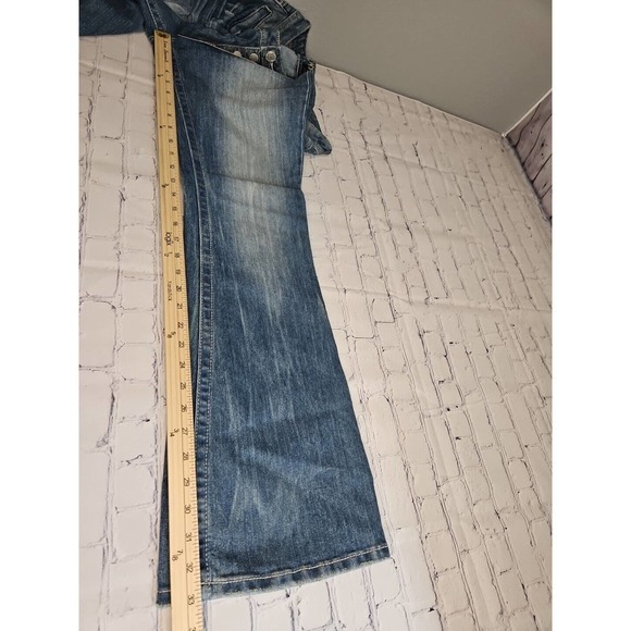 NEW Almost Famous 13 Low Rise Flared Jeans Distressed Button Fly Pockets - Picture 15 of 16